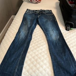 Rock n Roll Cowgirl worn 1 time. 27x34. No signs of wear